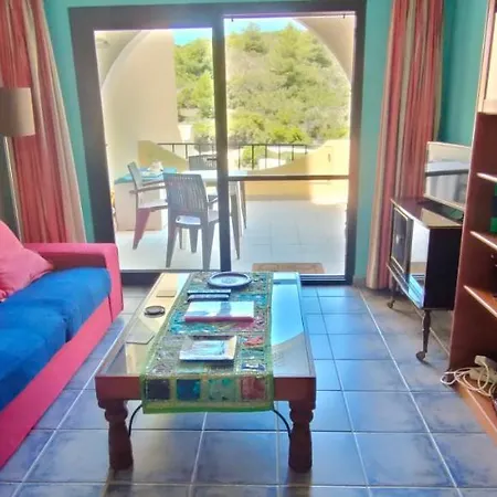 Centeanes Appartement *