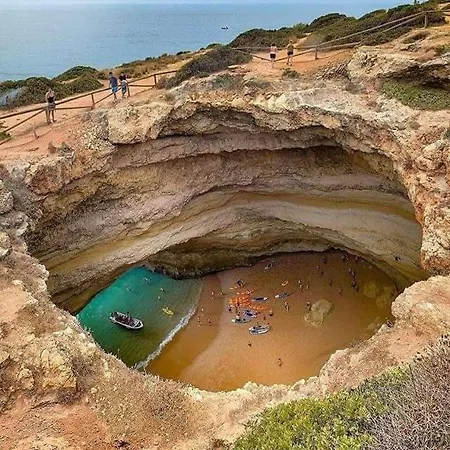 Centeanes Beach Apartment